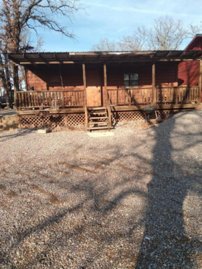 Lake of the Arbuckles Cabins